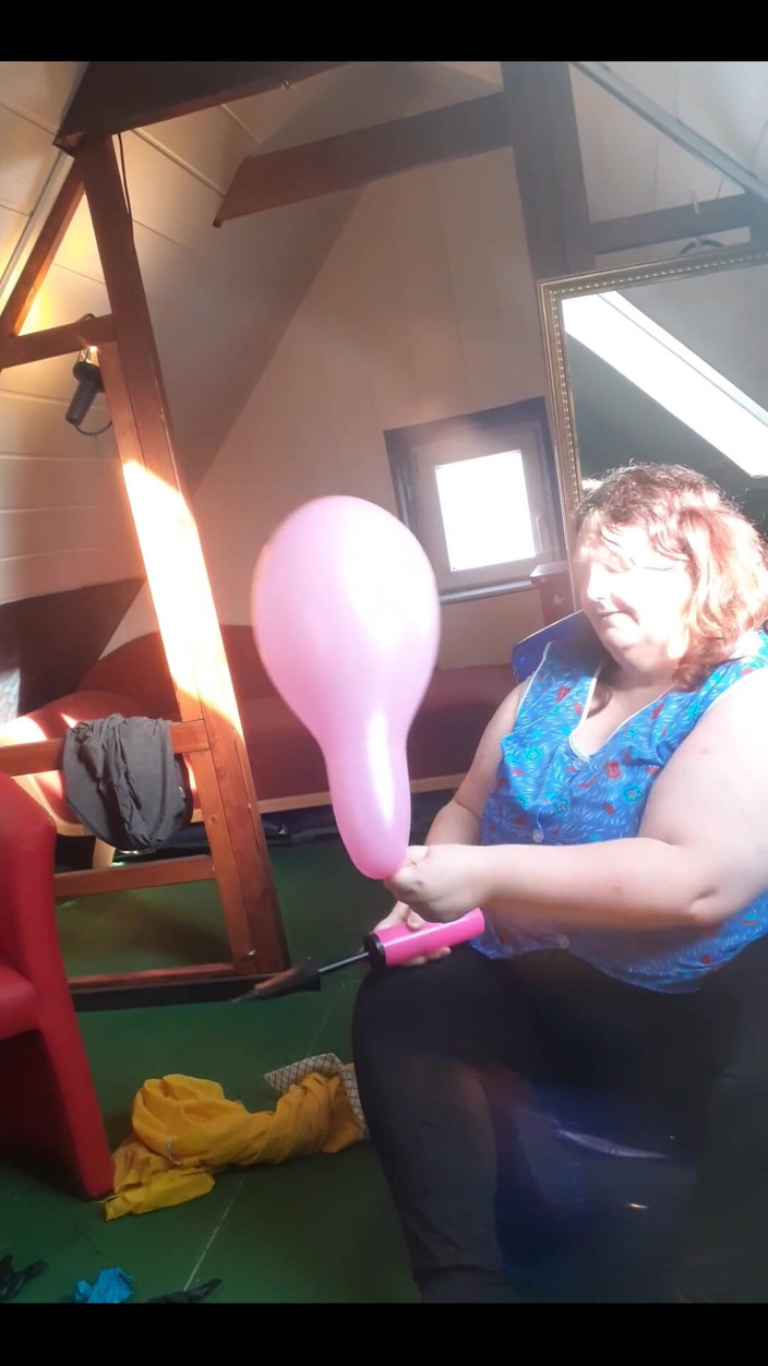 tammara big: Smock a Balón, podívej, co dělám s balónky