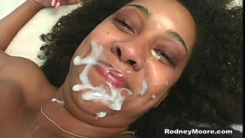 Rodney Moore: สาวผิวดำน่ารักหน้าอกยักษ์ดูดควยแบบเปียกแฉะย้อนยุค