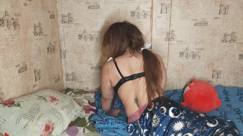 Horny Fuck Bitches: Lihatlah lubang basahku