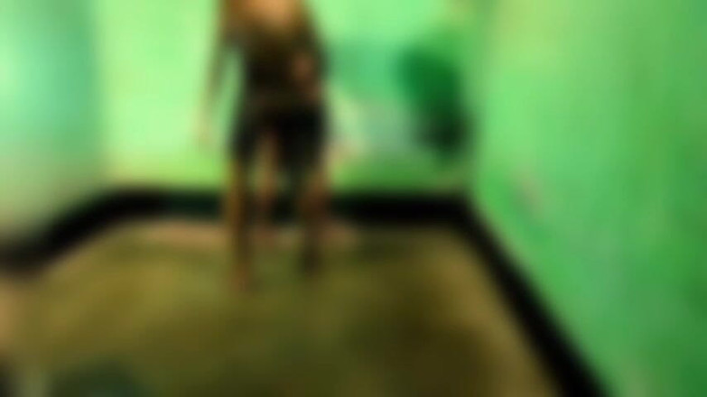 Desi Tits: Sekretne nadrobienie pokoju hotelowego gej przyjaciel przejebane