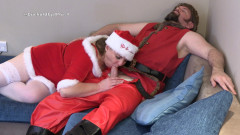 HotwifeRachel: Santa se mi vystříká do pusy ne do komína