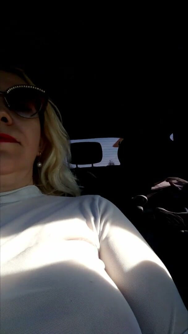 StrongSrg: Teasing Drivers 6 - Flashing Big Boobs in Travel