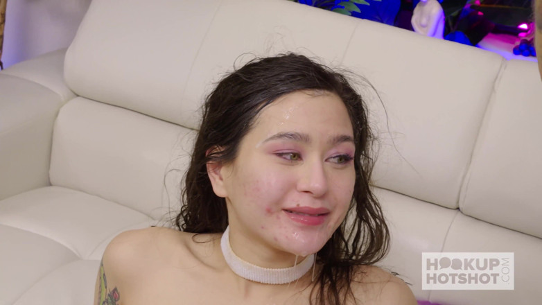 Hookup Hotshot: Grandi mounds asiatiche jasmine wilde asiatica ottiene una scopata estrema!