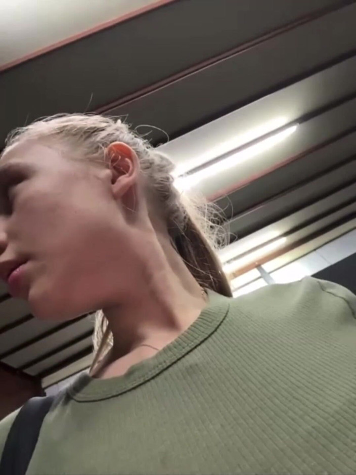 JuiceLussie: Squirtung and Anal Fucking in Public