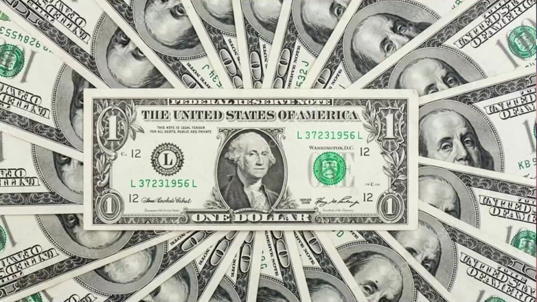 Goddess Misha Goldy: Futai fascinant cu minte financiară! Țâțele mele mari te vor fute!