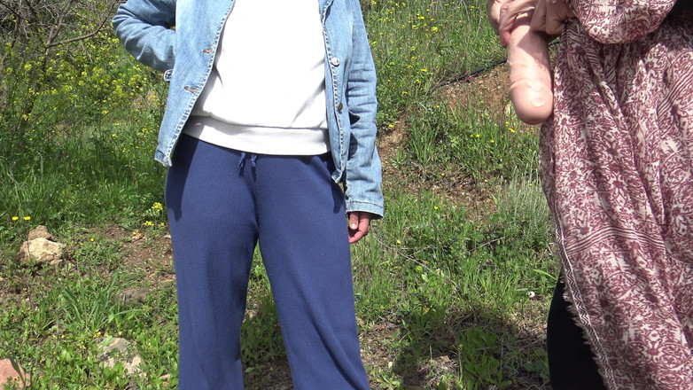 Stepmom Susan: Wanita Amerika ini gila!! Cewek ini beli dildo bekas di...