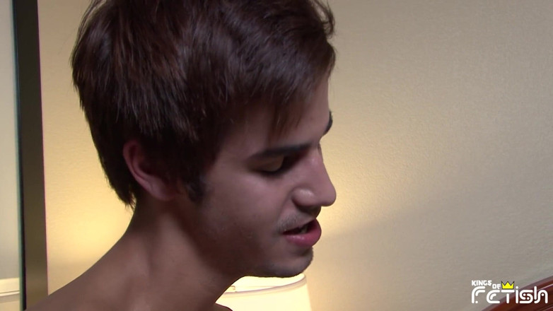 Gay Diaries: Geile man steekt zijn grote pik zonder condoom in de...