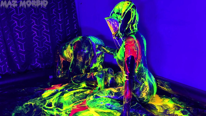 KinkyFemdomTV: Patricia X ile ıslak ve dağınık gimpy çift yumruk sokma