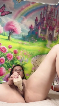 Scopata Con Un Dildo in Profondità Nella Sua Figa