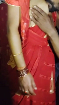 สาวอินเดียสุดฮอตโรแมนติกใน Saree
