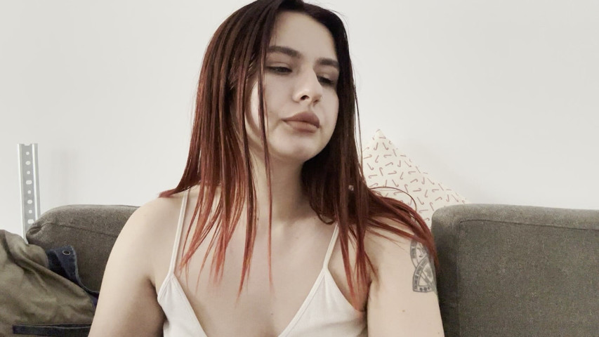 Redhead Smoking Close up (BettyWilliams11) Redhead Smoking Close up (BettyWilliams11)