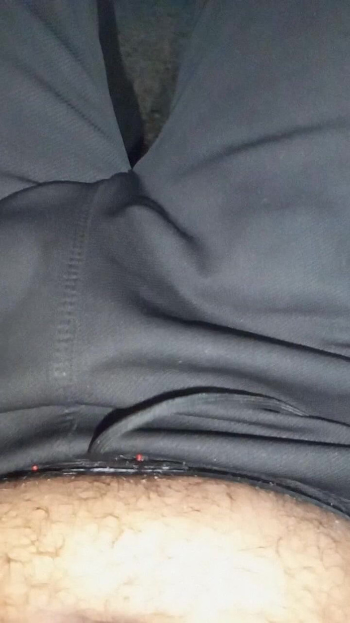 Sweet Indian cock: 我的妻子在家里给我的阴茎打手枪