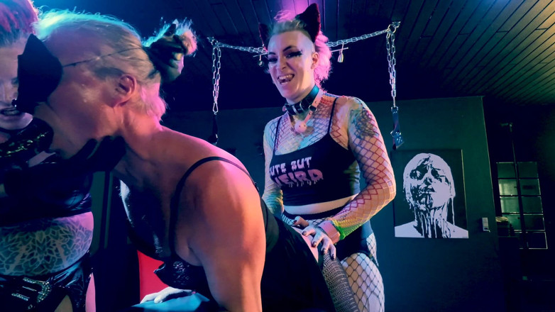 Dark Films Trans: Anální fisting zadku Bang