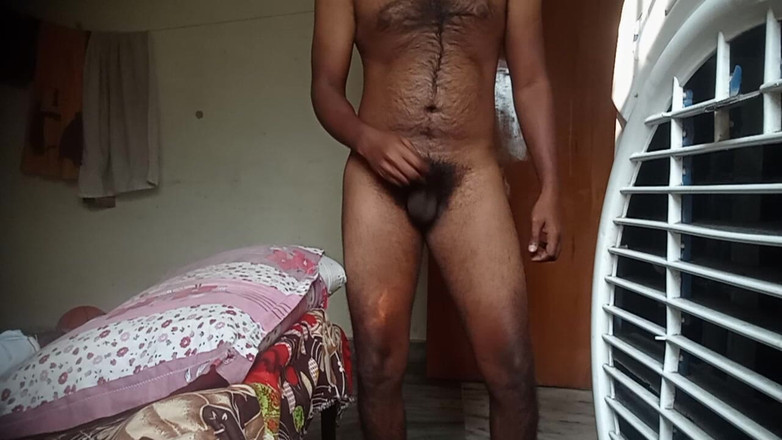 KUMBHA MANOJ KUMAR: Thổi kèn ngón tay