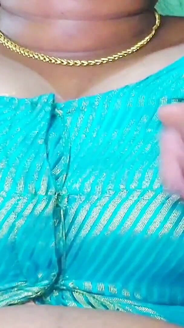 Desi Mohini: セクシーな彼氏 彼女 ステータス ロマンチックなステータス セックスステータス ビデオ