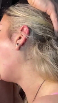 Rosa tanga, blowjob