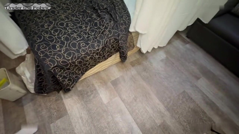 The Sexual Issues: Angel Dalam Pakaian Dalam Putih Tulen - Kecantikan berhala yang dihadapi...