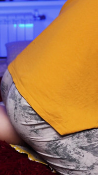 Sora vitregă decide să ignore pula tare a tatălui