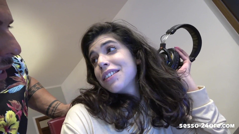 SESSO-24ORE: Wtf! Behind her back! Cheated on wife while she works! (Porn...