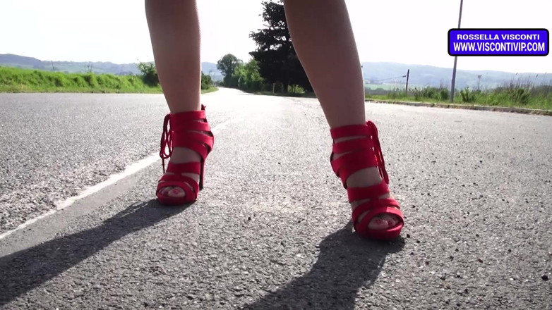 Rossella Visconti: otostop pairon se chudaee