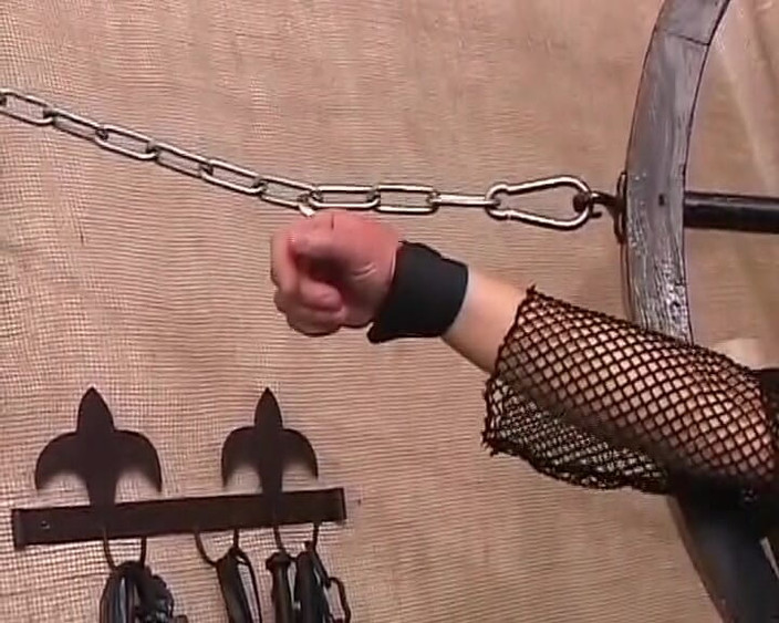 Deutsche Camgirls: Pelacur jerman pirang terikat makan air mani setelah aksi bdsm