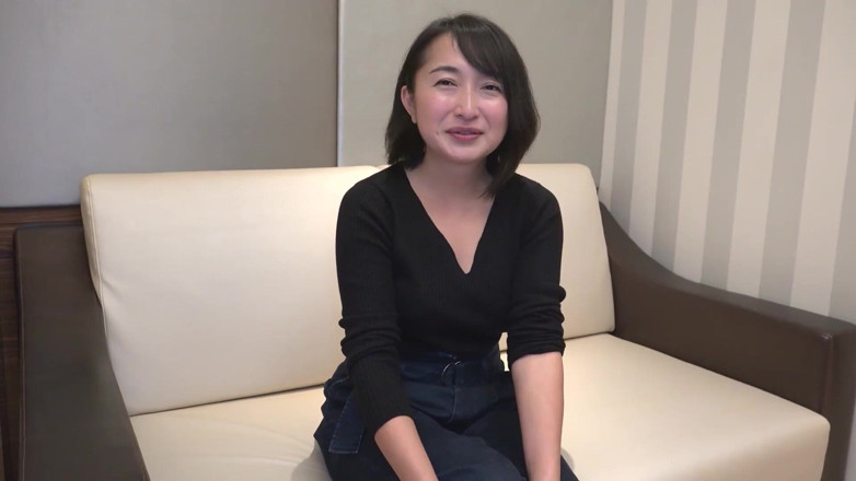 Asians in love: Зрелая азиатка трахается до оргазма