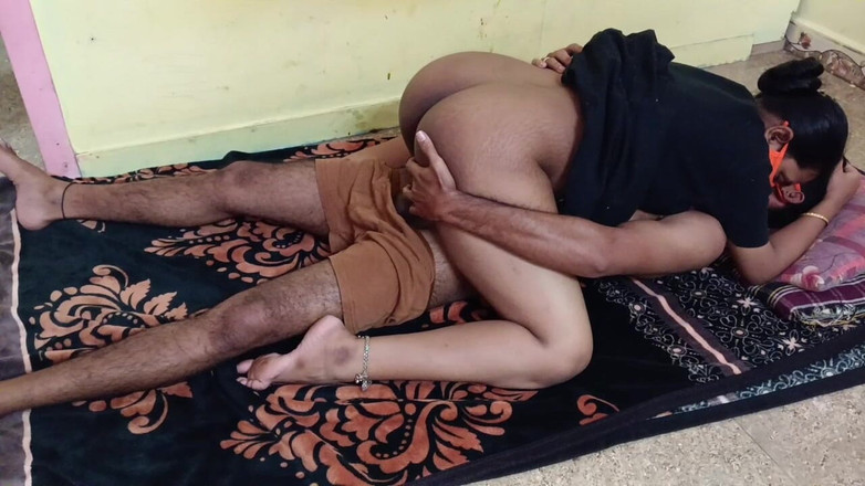 DonJM25: Nevlastní sestra a nevlastní bratr Je to velmi těsná kundička...