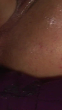Two lesbians share fists in their pussies