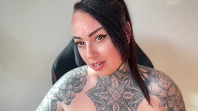 Miss Valentina: Ả điếm tưởng tượng