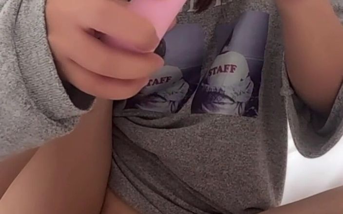 Lulu Wild: Lulu wild xoxo - я добре трахаю себе своєю рожевою секс-іграшкою