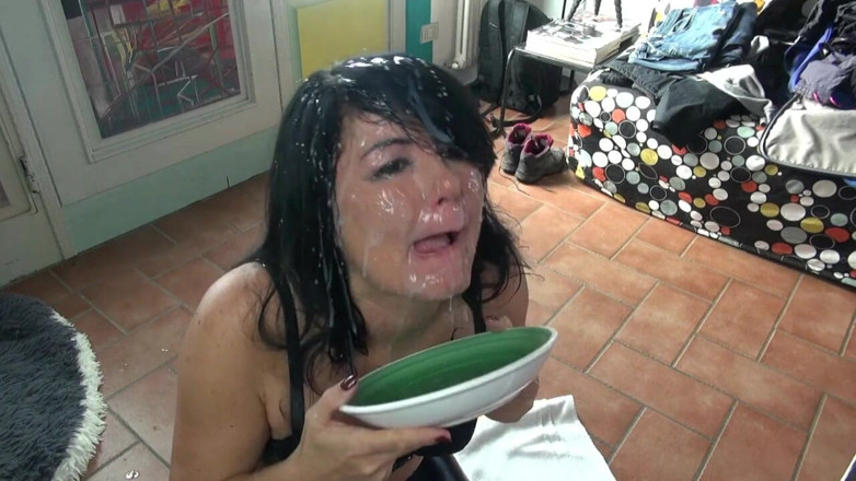 Alexandra Wett: Sperma in gezicht gangbang!
