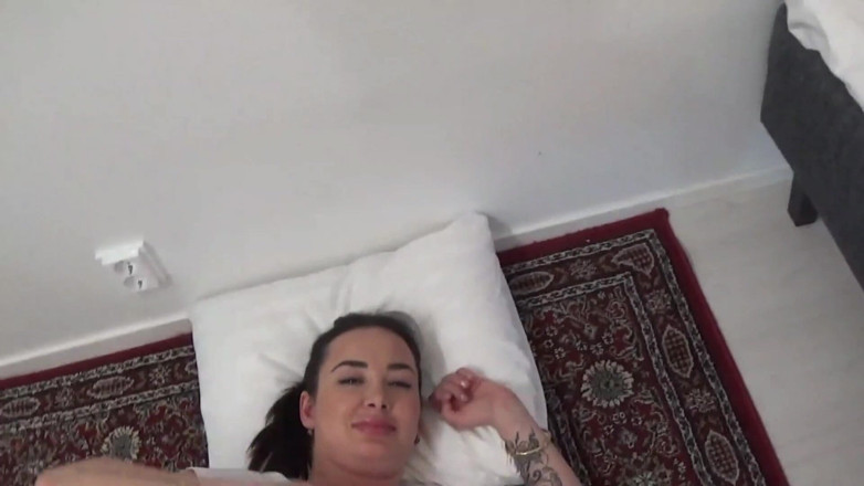 Amateur Homemade Porn: Íránský macecha s velkým zadkem ošukaná jejím 18letým nevlastním synem