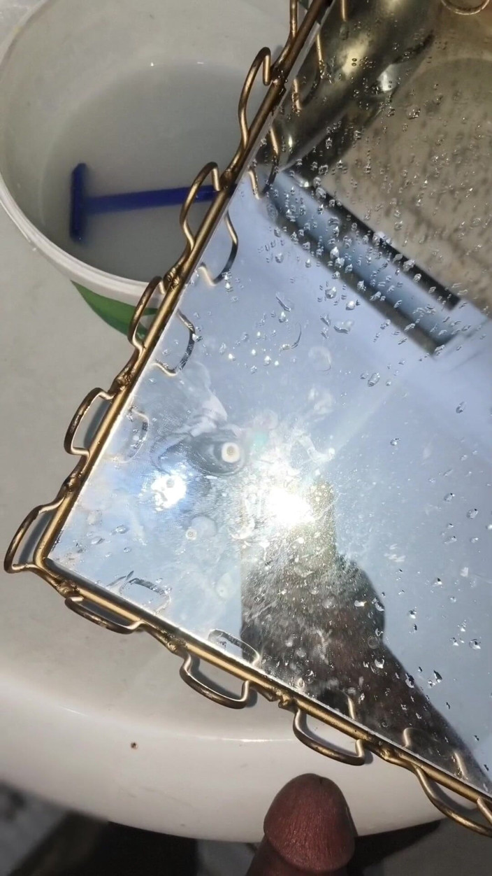 mehedi123Bow: Heaving a Fun with Mirror