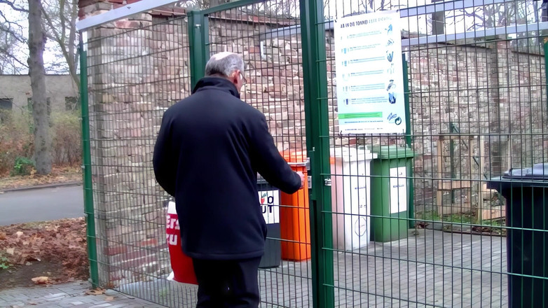 MMV BEST MOVIES AND CLIPS: Street Fuckers Wild आउटडोर चूत चुदाई और लंड चुसाई