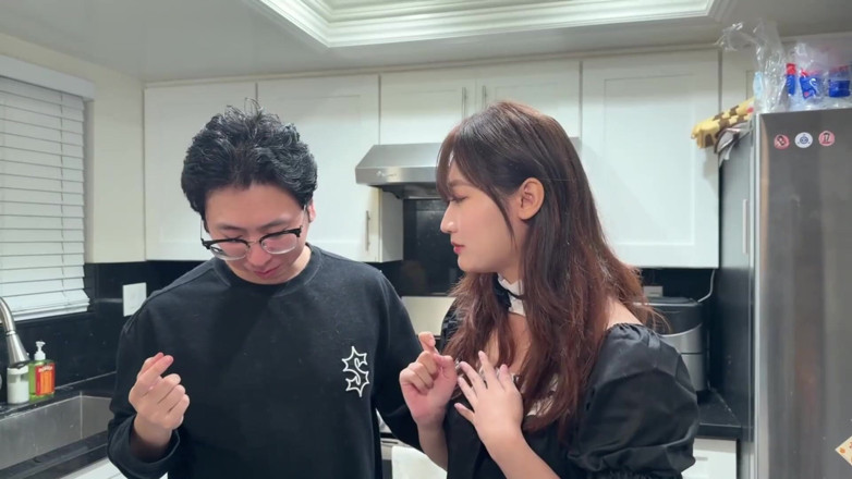 Chloe Lin: Home Baking Instructor Gets Fucked on the Kitchen Counter Before...