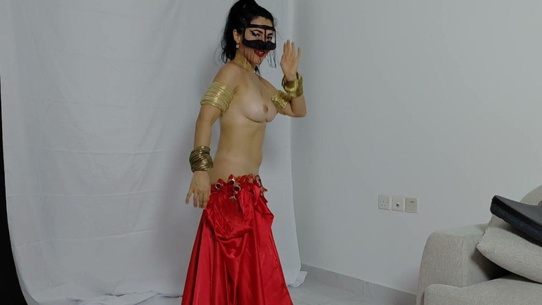 Kitty Dancer: Verschleierte Orientalische Schönheit Strippt, Bis Nackter Bauchtanz &amp;arschwackeln