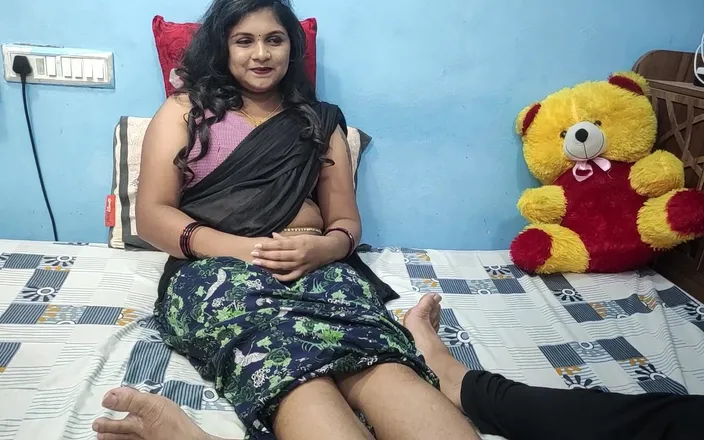 Vaigavarun Feet romance: Feet Massage