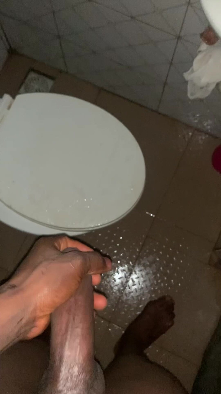 Goddy901: Cewek sange ini ngentot habis-habisan sama kontol besar sampai dia...