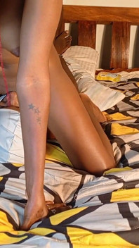 Ebony Spice Facesitting on Obedient Slave
