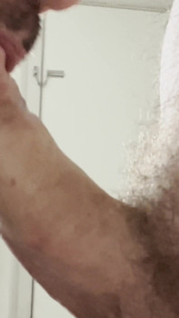 Un Papa Se Fait Sucer, Baiser Et Jouit