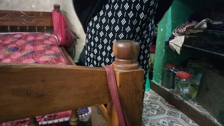 Benita sweety: 热辣的精子插入她的阴户