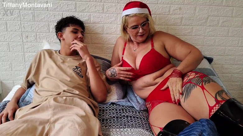 Tiffany Montavani: Tiffany macecha představuje její entiado se sexem bez kondomu
