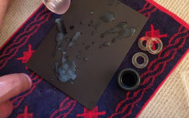 Curved One: Naolejovaná a připoutaná - VÝBUŠNÝ výstřik!