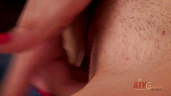 ATKIngdom: Chloe Hračka v černých punčochách masturbuje