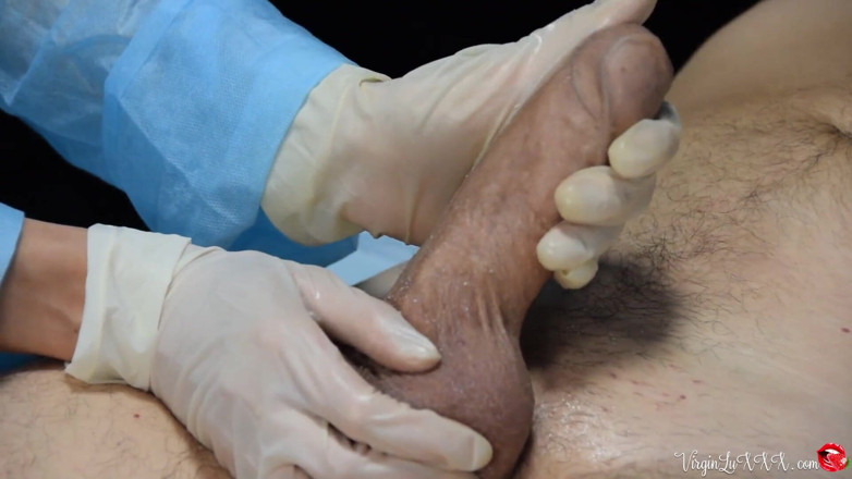 Virgin Lux: Guy came for depilation and got masturbation and juicy blowjob