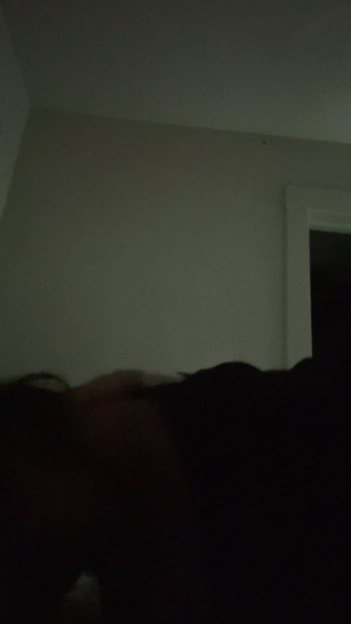 Reno Hot Wife: Vreemdgaande vrouw nodigt de buurvrouw uit voor koffie