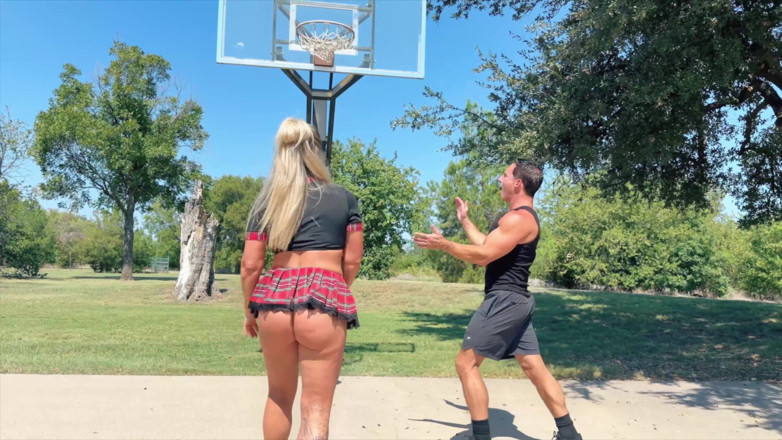 Dom Cruise: She Shoots She Scores