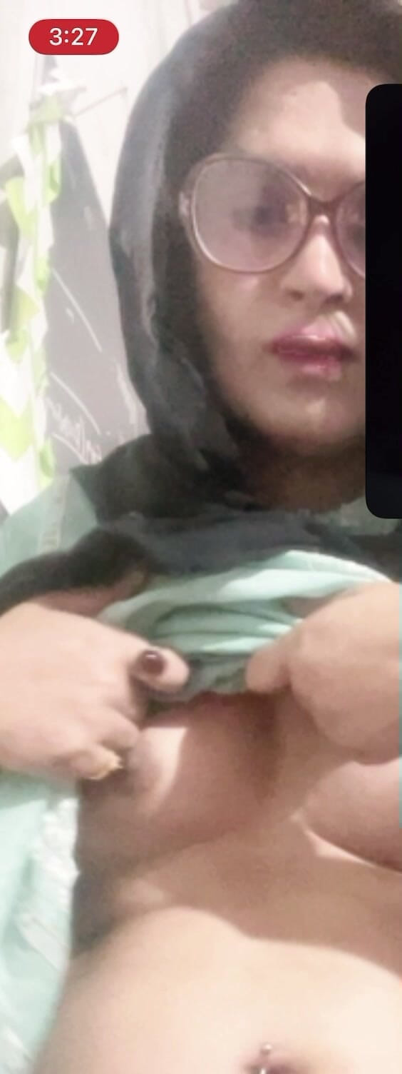 Apple00001: 내 젖탱이를 깜박임