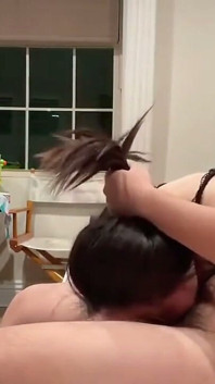 A Chinese Married Woman Gave Me a Blowjob, Then Squeezed Out My Semen with Her Big Ass