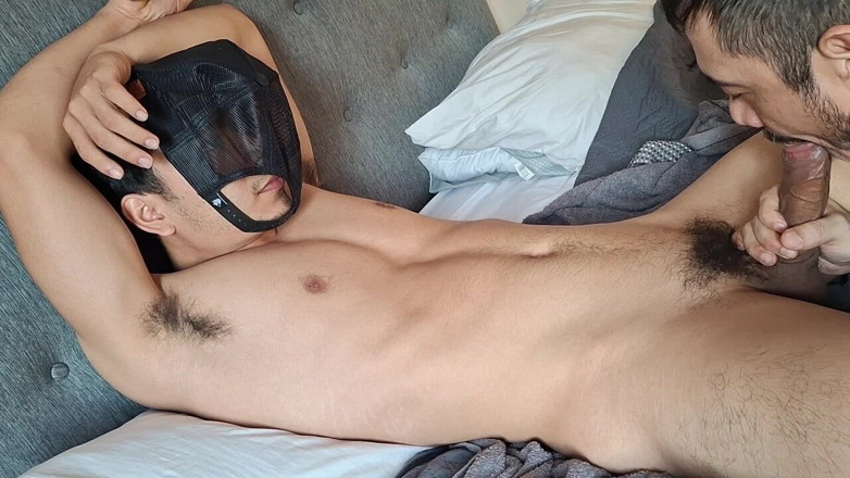 Bare skin man: Este imposibil să nu ejaculezi adânc oral